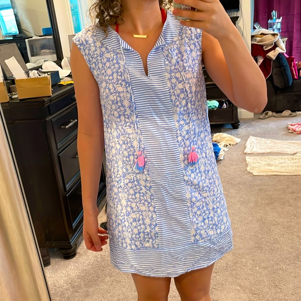 Vineyard vine women’s swimsuit cover up